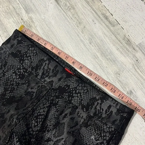 Krazy Larrry Python Pull On Pants Size 14 - Picture 11 of 13